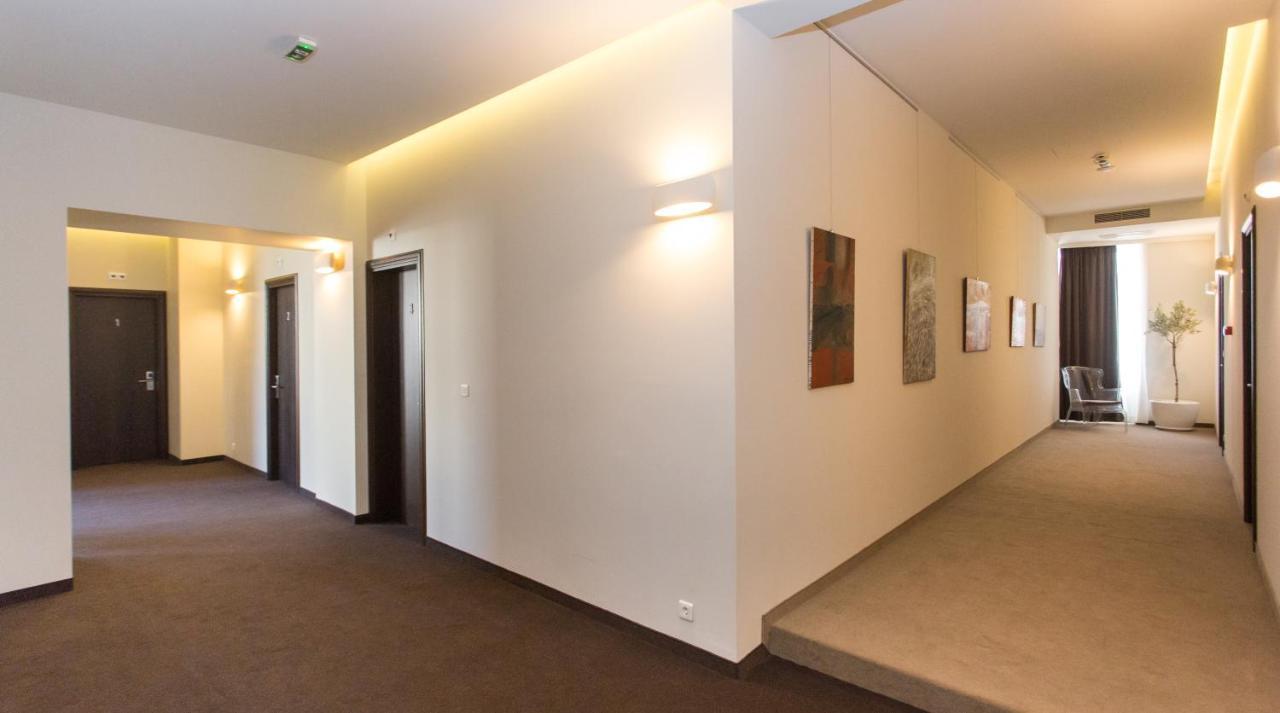 Hotel Grand Hedonist Pančevo Exterior foto